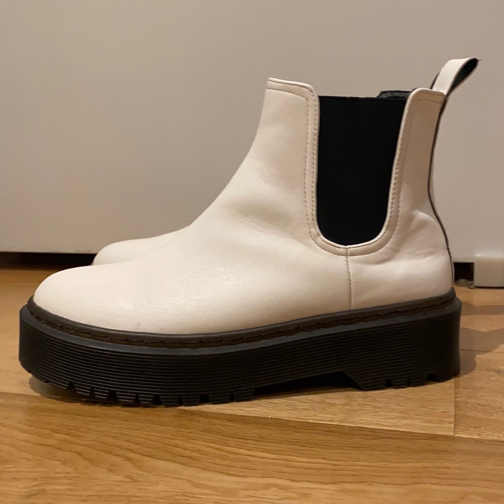 White Shein platform boots